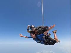 Mira Rajput Skydiving: શાહિદ કપૂરની પત્ની મીરા રાજપૂતે દુબઈમાં કર્યું સ્કાય ડાઈવિંગ, લખ્યું - જીંદગી ના મિલેગી દોબારા