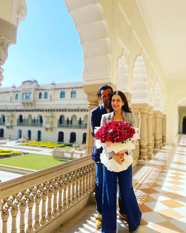 लेकिन बीता एक साल इन दोनों की जिंदगी का सबसे खूबसूरत साल रहा है, दोनों एक दूसरे का साथ पाकर काफी खुश हैं.