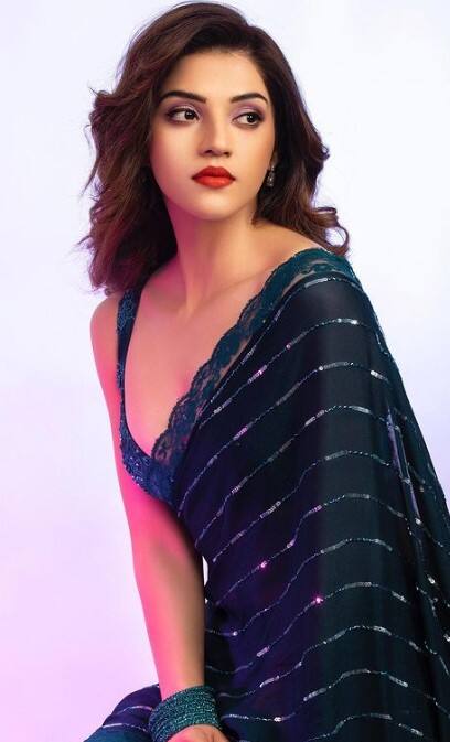 டபுள் எக்ஸ்எல் டார்ச்சர்மா நீ படம் ஓட்டும் தியேட்டர்மா நீ