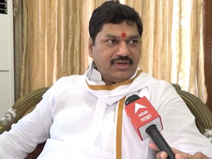 Ahmednagar news Dhananjay Munde on Manoj Jarange Maratha Reservation saying somthing is fishy मोठी बातमी : मनोज जरांगेंच्या उपोषणाचा तिसरा दिवस, धनंजय मुंडे म्हणाले, काही वेगळं आहे का अशी शंका आमच्या मनात!