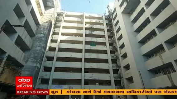 વડોદરામાં આવેલી કુબેરભવન તલાટી ઓફિસમાં છતમાંથી કાંકરા ખર્યા