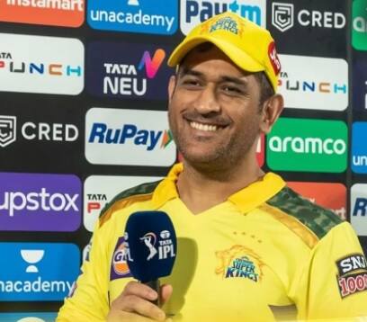 রবীন্দ্র জাডেজা অধিনায়ক ছিলেন। দলের খারাপ পারফরম্যান্স ও নিজের পারফরম্যান্স ভাল নয় বলে ফের ধোনিকে অধিনায়কত্ব তুলে দেন তারকা অলরাউন্ডার।