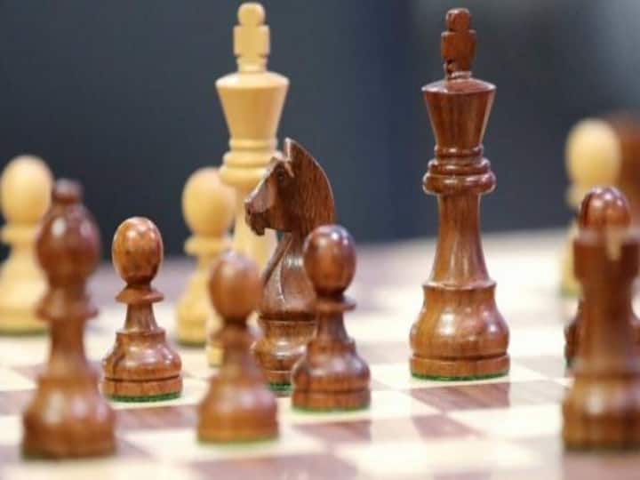 Chess Olympiad Training Camp on May 8 மே 8-ல் செஸ் ஒலிம்பியாட் பயிற்சி முகாம்: தமிழகத்தைச் சேர்ந்த 8 பேர் பங்கேற்பு