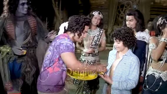 Dharm Yoddha Garud: Faisal Khan enjoys Iftar Party at set | SBS