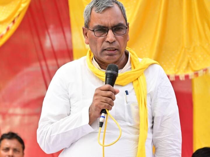 Azam Khan News: आजम खान से मुलाकात के लिए ओपी राजभर का आवेदन कैंसिल, अब ईद के बाद मिलने की संभावना Om Prakash Rajbhar Application cancel for meet azam khan in jail know chance to meet after Eid Azam Khan News: आजम खान से मुलाकात के लिए ओपी राजभर का आवेदन कैंसिल, अब ईद के बाद मिलने की संभावना