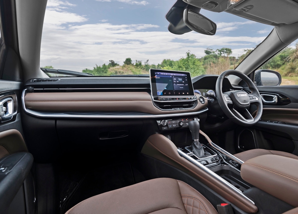 Jeep compass 2025 7 seater interior