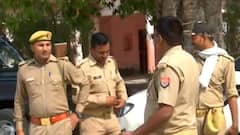 Chandauli Raid Case: मृतक लड़की के परिवार के गंभीर आरोपों से कटघरे में पुलिस