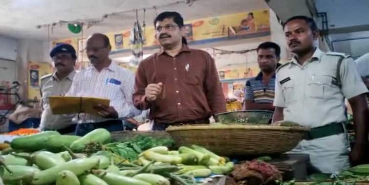 malda jalpaiguri the state administration is active in controlling the prices of fish and meat from vegetables, raid of enforcement brunch EB: বাজারে বাজারে ইবির হানা, সবজি থেকে মাছ-মাংসের দাম নিয়ন্ত্রণে তৎপর রাজ্য প্রশাসন
