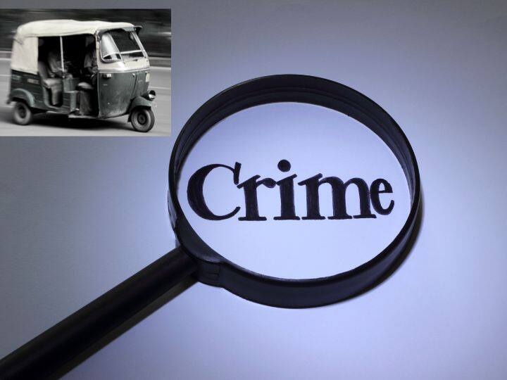 Police have registered case under the Pocso Act against an auto driver who behaved indecently towards a girl in Vijayawada Vijayawada Police: ఫ్రెండ్‌ కోసం వెళ్లిన బాలిక పట్ల ఆటో డ్రైవర్ ఓవర్ యాక్షన్- ఊచలు లెక్కపెట్టిస్తున్న పోలీసులు