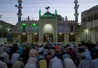 Ramadan 2022: history, significance, importance of eid ul fitr mubarak in tamil Ramadan 2022: நோன்பும், நோன்பின் மாண்பும்.. சமத்துவத்தையும் ஈகையையும் போற்றும் பெருநாள்!