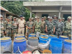Tripura: BSF ने त्रिपुरा में मिट्टी के नीचे से बरामद किए करोड़ों के नशीले पदार्थ, गांजा सहित अन्य चीजें लगी हाथ