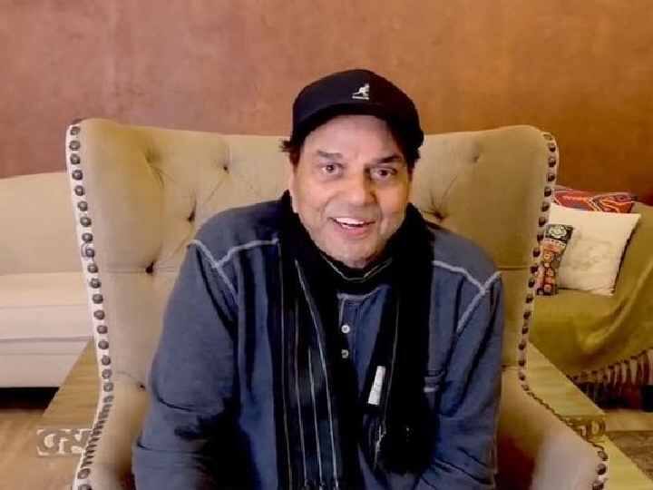Dharmendra Health Update veteran actor share video on social media after discharge Dharmendra Health Update: ‘मी धडा शिकलो...’, रुग्णालयातून डिस्चार्ज मिळताच धर्मेंद्र यांनी शेअर केला व्हिडीओ!