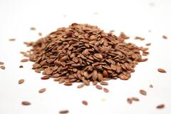 Flaxseeds to Reduce Weight : वजन को कैसे घटा सकता है अलसी? जानें इसके फायदे और सेवन का तरीका