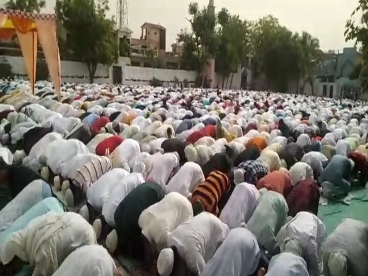 Eid ul-Fitr 2022: राजस्थान के अलवर में धूमधाम से मनाया गया ईद का त्योहार, लोगों ने दी एक-दूसरे को बधाई