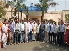 Kanpur Crime: छात्रा से छेड़खानी के आरोप में शिक्षक को भेजा जेल, नाराज शिक्षक संघ ने की डीएम और एसपी से मुलाकात