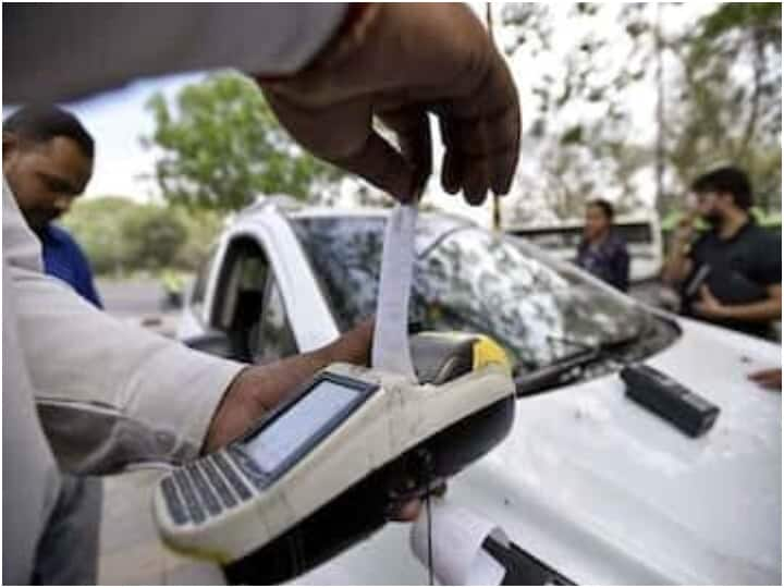 Mumbai To avoid the challan of 24,300 youth used to put three forged number plates on bike got caught by police Mumbai News: 24,300 के चालान से बचने के लिए बाइक पर लगाता था जाली नंबर प्लेट, अब चढ़ा पुलिस के हत्थे