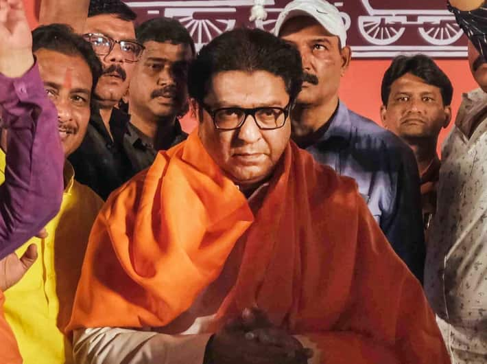 MNS Chief Raj Thackeray Ayodhya Tour likely to be postponed information of Sources Maharashtra Marathi News MNS Chief Raj Thackeray Ayodhya Tour : राज ठाकरेंचा अयोध्या दौरा स्थगित? प्रकृतीच्या कारणास्तव दौरा पुढे ढकलला जाणार, सूत्रांची माहिती