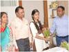 MP Board Results 2022: बोर्ड परीक्षाओं में जबलपुर की इस छात्रा ने बनाया मेरिट सूची में स्थान, कलेक्टर द्वारा हुई सम्मानित
