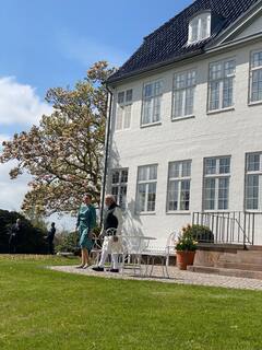 PM Modi In Denmark: जर्मनी के बाद अब डेनमार्क पहुंचे प्रधानमंत्री मोदी, पीएम फ्रेडरिक्सन से हुई बातचीत