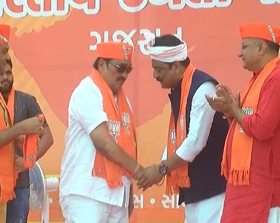 વિધાનસભાની ચૂંટણી પહેલા કોંગ્રેસને મોટો ફટકોઃ ધારાસભ્યપદેથી રાજીનામું ધરી કોટવાલ જોડાયા ભાજપમાં