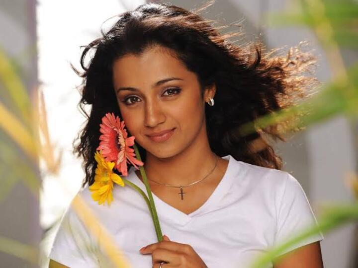 Trisha Birthday: தடை... அதை உடை...! தசாப்தங்களை தாண்டி தன்னிச்சையாக கெத்துக்காட்டும் த்ரிஷா…!