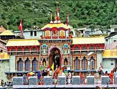 Char Dham Yatra 2022: धामी सरकार का फैसला- पहाड़ी रास्तों पर सुबह 10 बजे से शाम 4 बजे तक गाड़ियों की आवाजाही पर रोक