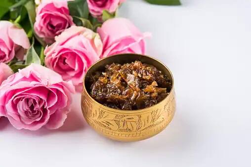 દરરોજ ગુલકંદનું  સેવન કરવાથી તમે ઉનાળામાં ઘણી રાહત મેળવી શકો છો. તે તમારા શરીરને ઇન્સ્ટન્ટ એનર્જી આપી શકે છે.  (Photo - Pixabay)