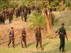 Chhattisgarh: पुलिस और नक्सलियों के बीच हुई मुठभेड़ में एक जवान घायल, जारी है सर्च अभियान 