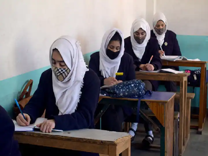 Hijab Row Reaches Ghaziabad, Students Protest After Not Given Tablets For Wearing Veil