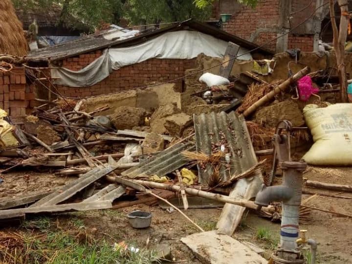 Bihar News: Banka house collapsed in heavy rain and thunderstorms old man died ann Bihar News: बांका में तेज आंधी और गरज के साथ हुई बारिश में कच्चा मकान गिरा, एक वृद्ध की दबकर हुई मौत