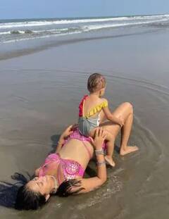 Shreya Sharan in Bikini: ਸ਼੍ਰਿਆ ਸ਼ਰਨ ਨੇ ਗੋਆ 'ਚ ਬੇਟੀ ਨਾਲ ਕੀਤੀ ਖੂਬ ਮਸਤੀ, ਸ਼ੇਅਰ ਕੀਤੀਆਂ ਗੁਲਾਬੀ ਬਿਕਨੀ 'ਚ ਤਸਵੀਰਾਂ