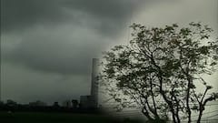 Weather Update: উত্তর ও দক্ষিণবঙ্গের বিভিন্ন জেলায় আজও বজ্রবিদ্যুৎ-সহ বৃষ্টির সম্ভাবনা, বইতে পারে দমকা ঝোড়ো হাওয়া । Bangla News