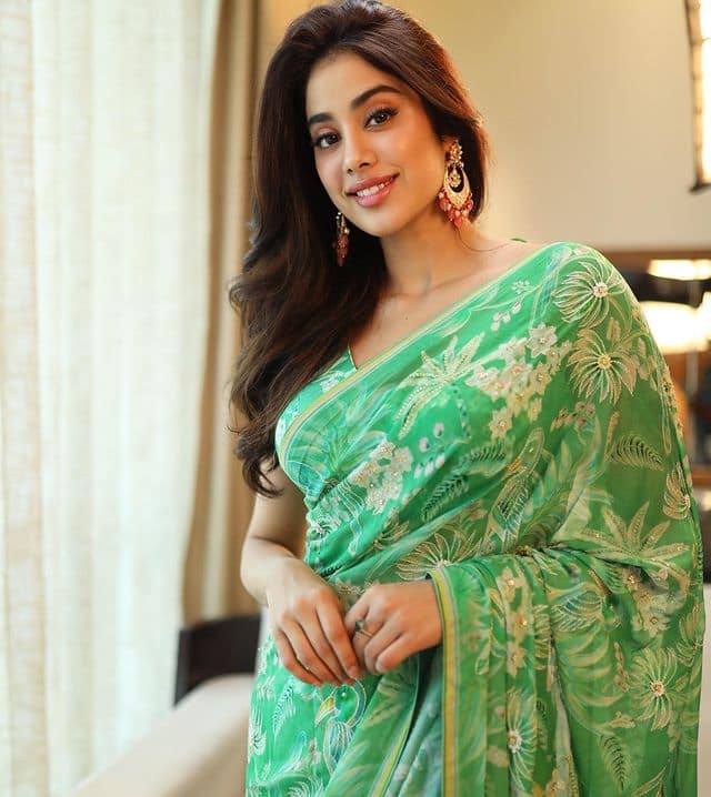 ఈ సినిమాలో ఆశించిన స్థాయిలో ఆకట్టుకోనప్పటికీ జాన్వీ నటనకు మంచి పేరొచ్చింది. (Courtesy : Janhvi Kapoor Instagram)