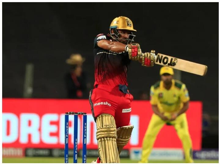 tata ipl 2022 csk vs rcb royal challengers bangalore hit 173 runs against csk CSK vs RCB : மஹிபால், தினேஷ் கார்த்திக் அதிரடி..! சென்னை அணிக்கு 174 ரன்கள் இலக்கு..!