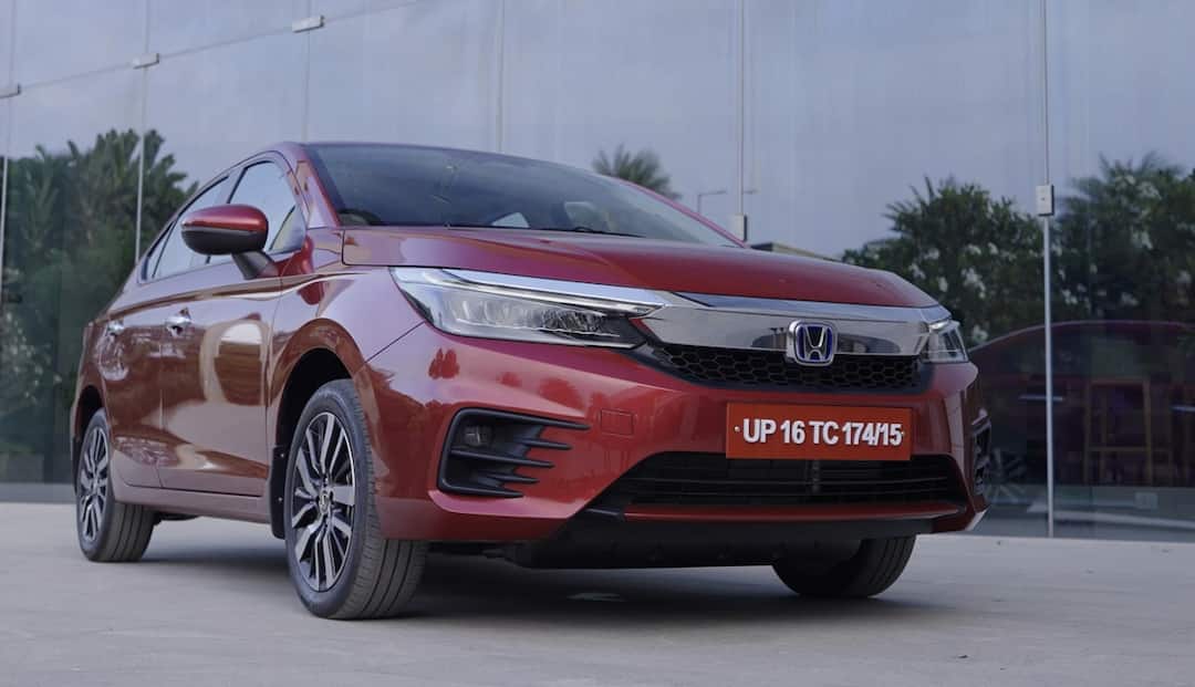 Honda City hybrid know features speciality and more Honda City hybrid : 26.5kmpl मायलेजसह जाणून घ्या HEV बद्दलची काही खास वैशिष्ट्ये