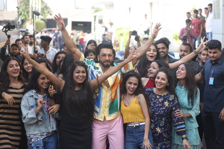 रणवीर सिंह जिस तरह पर्दे पर दिखाई देते हैं, रियल लाइफ में भी उतने ही बिंदास और दिलैर हैं.