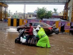 Telangana: Heavy Rains Lash Hyderabad; Parts Of City Come To A Standstill