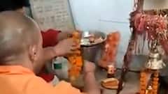 Uttarakhand: CM Yogi ने की अपने पैतृक गांव की सैर, लोगों से भी मिले,साथ ही किया पूजा-पाठ