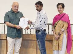 Delhi News: दिल्ली के निर्माण श्रमिकों को केजरीवाल सरकार की सौगात, डीटीसी और क्लस्टर बसों में फ्री यात्रा की सुविधा