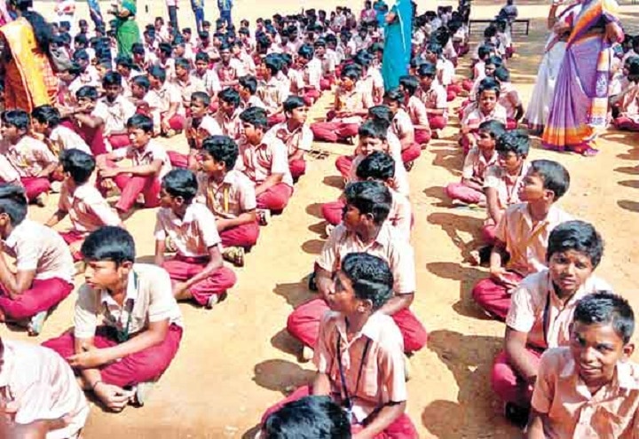 TN School Exam: சுட்டெரிக்கும் வெயில்; 1- 9ஆம் வகுப்பு மாணவர்களுக்கு அக்னிப் பரீட்சை அவசியமா?