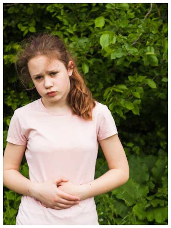 क्या आपके बच्चे के पेट में हो गई है कीड़े की समस्या? इन घरेलू उपायों से करें इसका इलाज