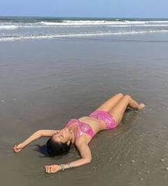 Shreya Sharan in Bikini: ਸ਼੍ਰਿਆ ਸ਼ਰਨ ਨੇ ਗੋਆ 'ਚ ਬੇਟੀ ਨਾਲ ਕੀਤੀ ਖੂਬ ਮਸਤੀ, ਸ਼ੇਅਰ ਕੀਤੀਆਂ ਗੁਲਾਬੀ ਬਿਕਨੀ 'ਚ ਤਸਵੀਰਾਂ