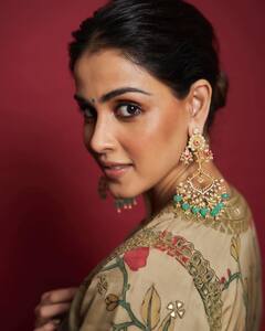 पलट मेरी जान : देसी लिबास और सादगी भरे अंदाज में दिखीं Genelia Dsouza Deshmukh, तस्वीरें देख फैंस बोले - उफ्फ ये नूर...