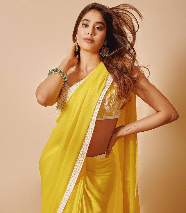 ఈ క్రమంలో ఆమె నటించిన పలు సినిమాలు విమర్శకుల ప్రశంసలు అందుకున్నాయి. (Courtesy : Janhvi Kapoor Instagram)