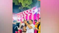 Ghaziabad में हर्ष फायरिंग का मामला, शादी समारोह में दो युवकों का धड़ल्ले से हथियार लहराने का वीडियो वायरल