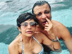 Mandira Bedi Trolled: दोस्त के साथ बिकिनी में ऐसी फोटो शेयर करना मंदिरा बेदी को पड़ा भारी, यूजर्स ने किया ट्रोल