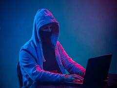 Cyber Fraud: साइबर फ्रॉड के हो गए शिकार तो इस नंबर पर दर्ज करें शिकायत, जल्द मिलेंगे पैसे वापस!