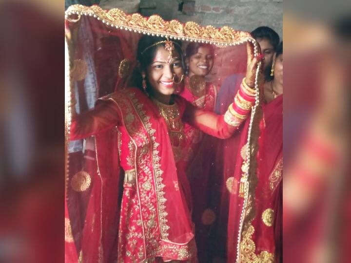 Nalanda Crime: दहेज की लालच में विवाहिता की गला दबाकर हत्या, शव को छोड़ ससुराल वाले हुए फरार Nalanda Crime: Married woman murdered for dowry in Sarmera Nalanda Bihar ann Nalanda Crime: दहेज की लालच में विवाहिता की गला दबाकर हत्या, शव को छोड़ ससुराल वाले हुए फरार