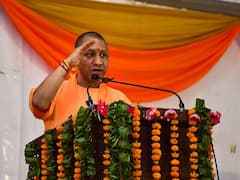 UP Bulldozer News: Govt in action, politics get intense | India Chahta Hai