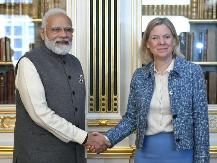 इस क्रम में आज बुधवार को उन्होंने स्वीडन की प्रधानमंत्री मैग्डेलेना एंडरसन से मुलाकात की और दोनों नेताओं ने द्विपक्षीय संबंधों को प्रगाढ़ बनाने के तरीकों और संयुक्त कार्य योजना में प्रगति पर चर्चा की.